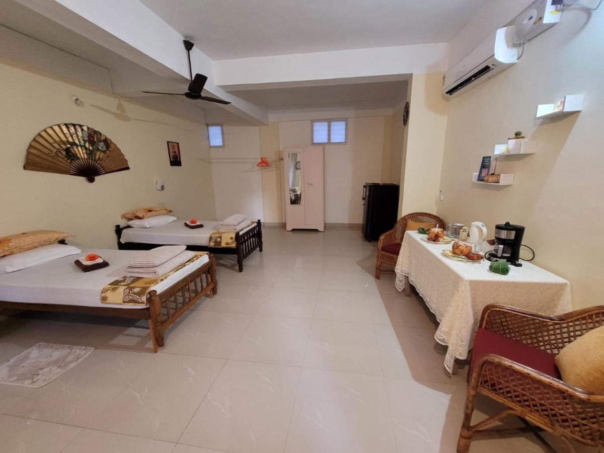 Sandy Beach Hotel Thiruvananthapuram Exteriör bild